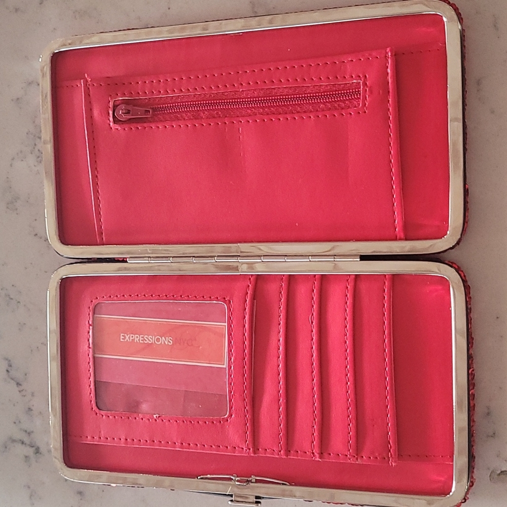 Wallets - Picture 6 of 6